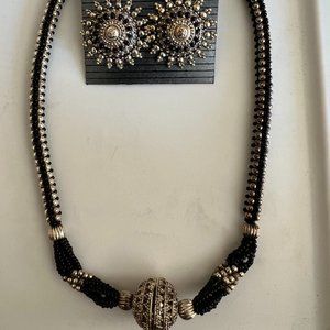 Traditional Indian Necklace & Earring Set